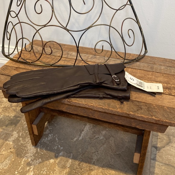 Jessica Brown Leather Gloves - Picture 6 of 9